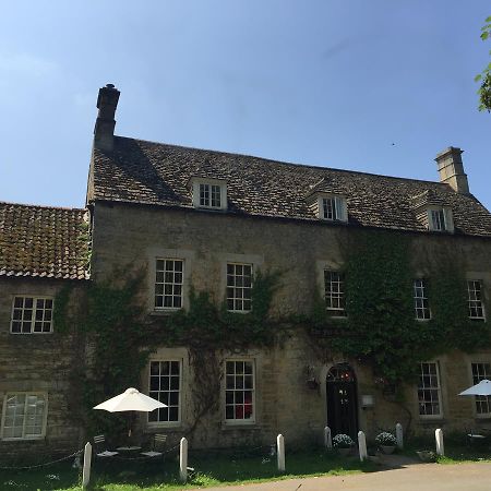 The Fox And Hounds Hotell Oakham Exteriör bild